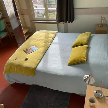 Capucine Онфлёр