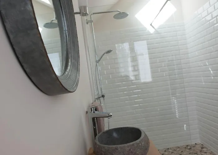 Nocleg ze śniadaniem Capucine 3*