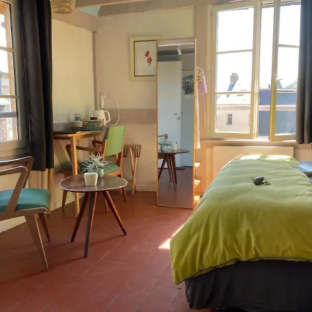 Capucine Alojamento de Acomodação e Pequeno-almoço Honfleur