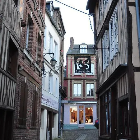 Capucine Bed and breakfast Honfleur