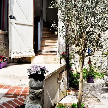 Bed and breakfast Capucine 3*