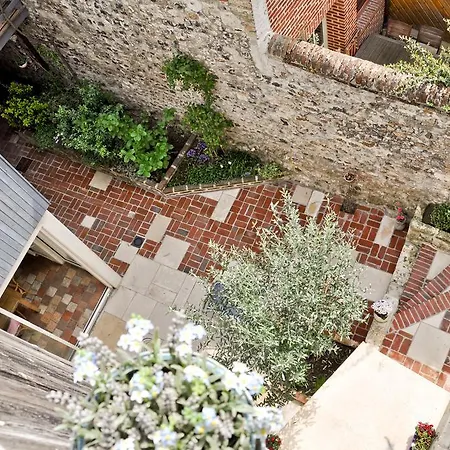 Capucine Bed and breakfast 3*