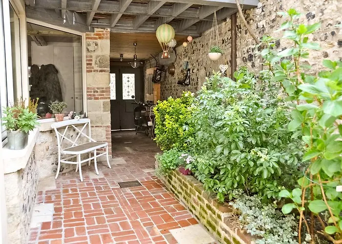 Capucine Bed & Breakfast 3*